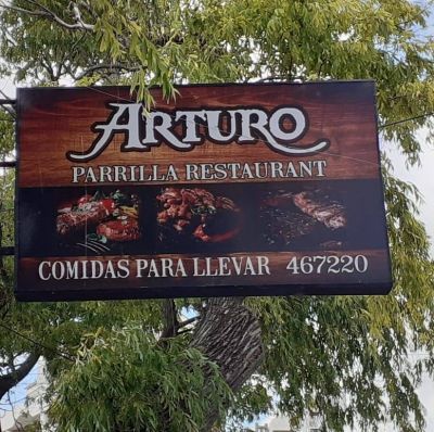Arturo Parrilla 