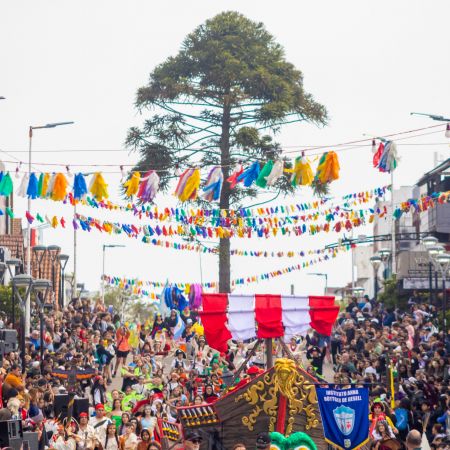 Villa Gesell se prepara para vivir la 45.&ordf; Fiesta Nacional de la Diversidad Cultural con una agenda imperdible y el nuevo "Camino de la Paella"